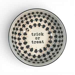 Belle Maison Black Sugar Skulls Trick or Trick Halloween Bowl 7.75in X 4in